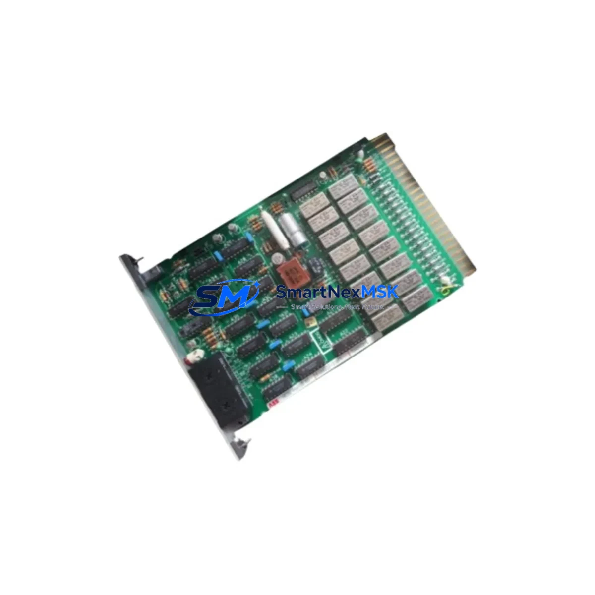ABB HE667077-318/B I/O Module image 3